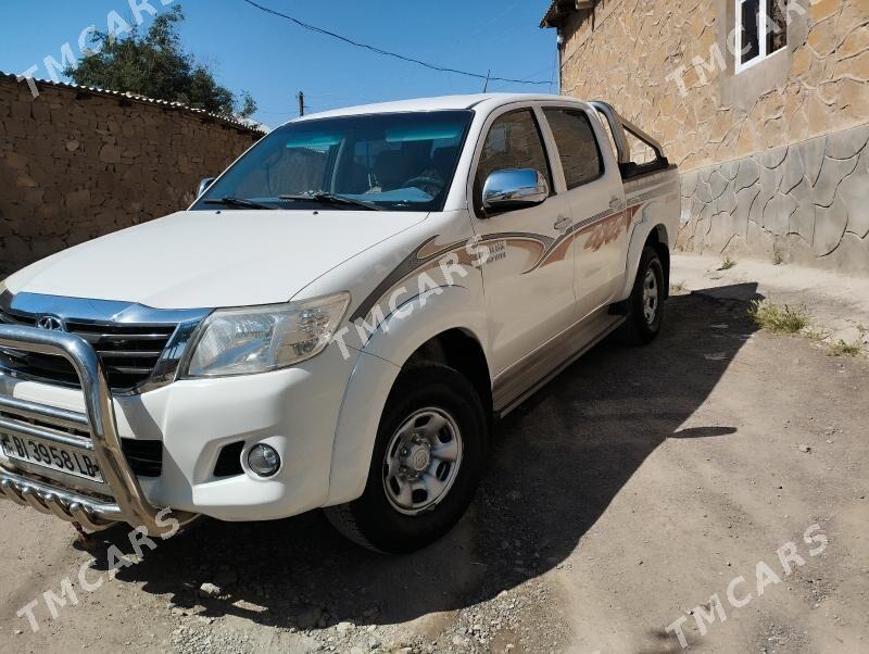 Toyota Hilux 2013 - 400 000 TMT - Магданлы - img 6