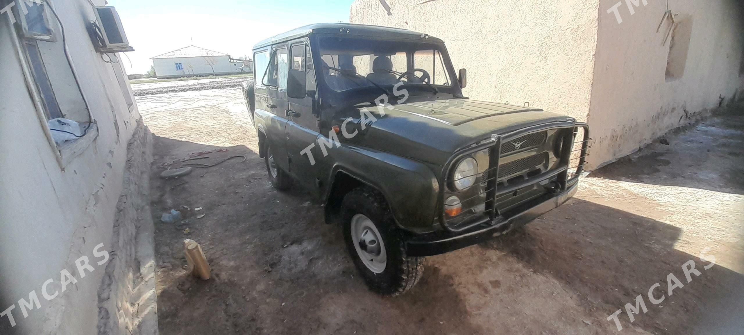 UAZ 469 2001 - 60 000 TMT - Кёнеургенч - img 2