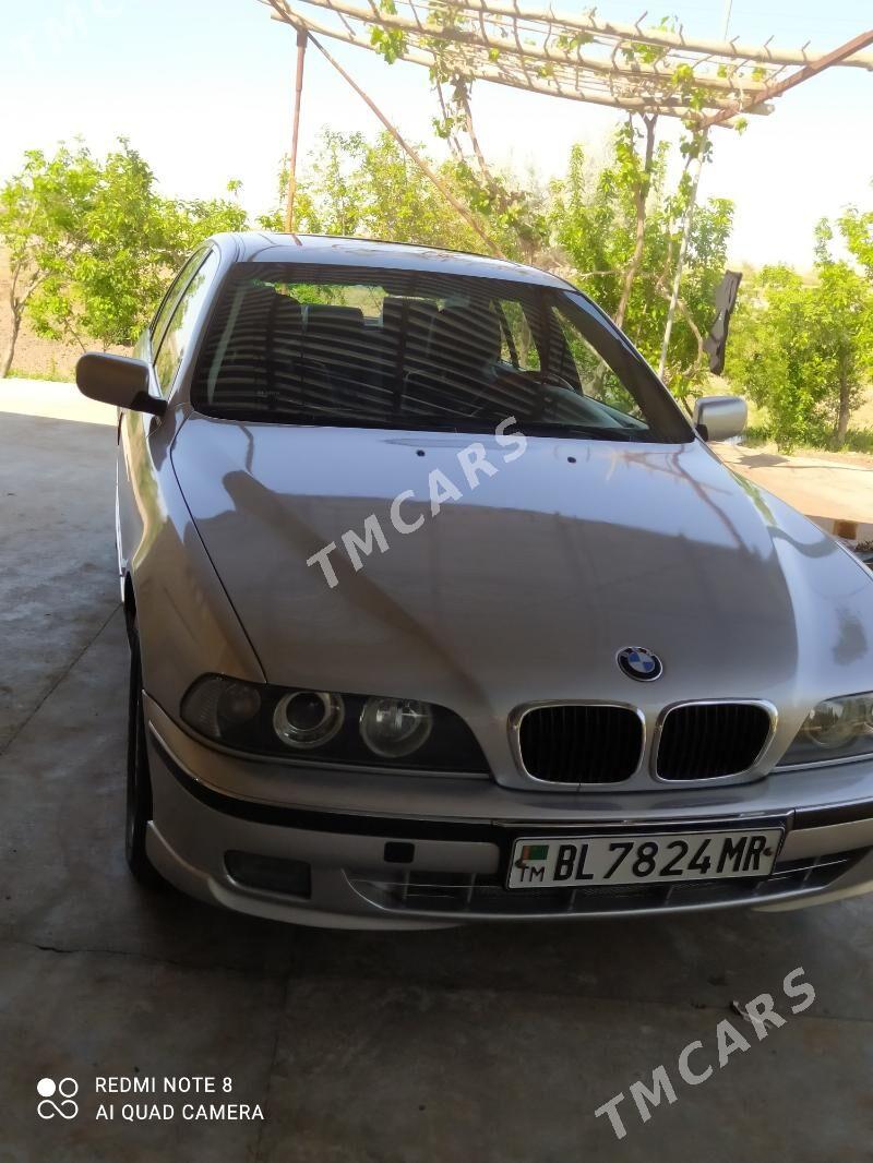 BMW 528 1999 - 78 000 TMT - Mary - img 5