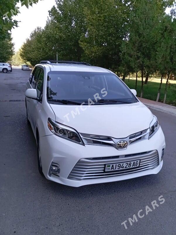 Toyota Sienna 2019 - 365 000 TMT - Ашхабад - img 2