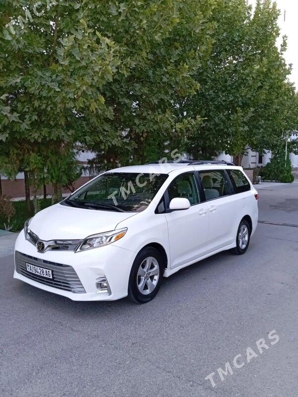 Toyota Sienna 2019 - 365 000 TMT - Ашхабад - img 8