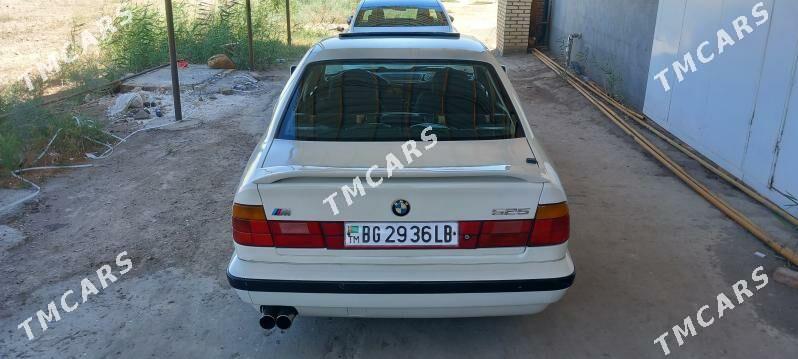 BMW 525 1990 - 45 000 TMT - Дянев - img 4