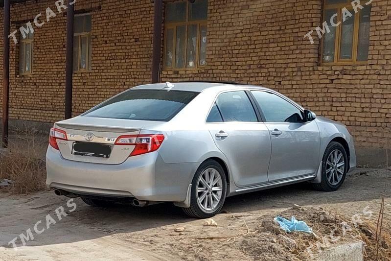 Toyota Camry 2012 - 253 000 TMT - Gubadag - img 2