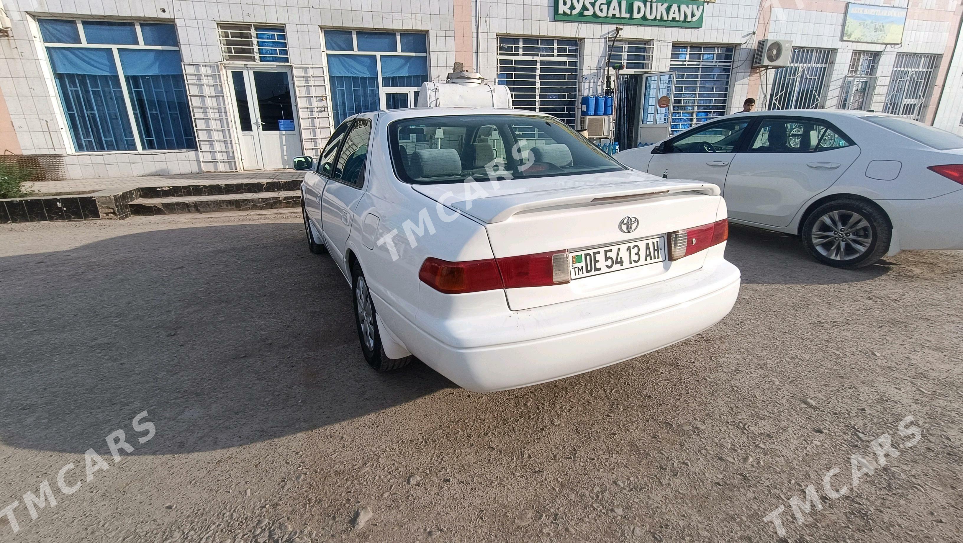 Toyota Camry 1999 - 120 000 TMT - Теджен - img 4