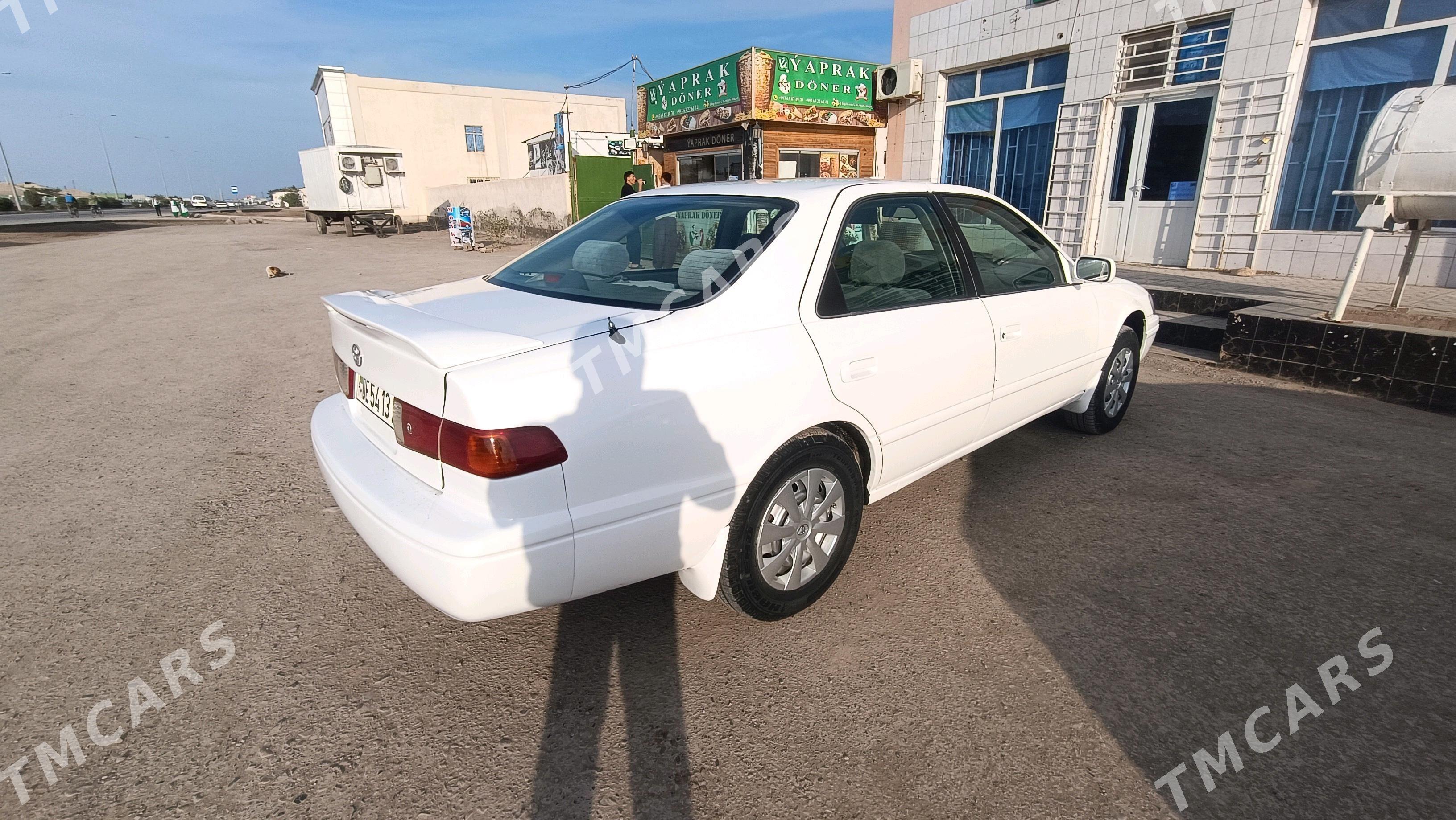 Toyota Camry 1999 - 120 000 TMT - Теджен - img 5