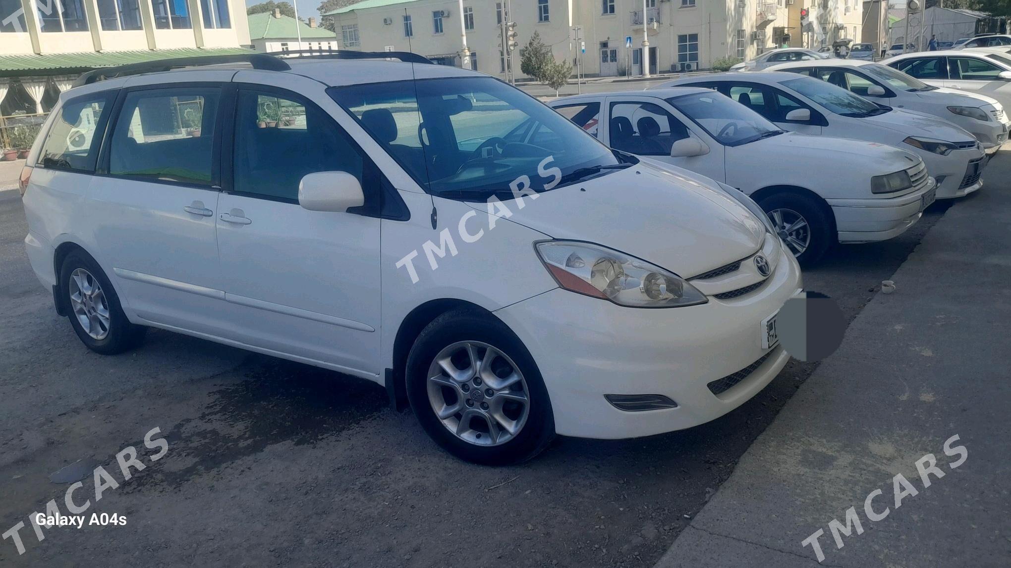 Toyota Sienna 2009 - 200 000 TMT - Bagyr - img 2