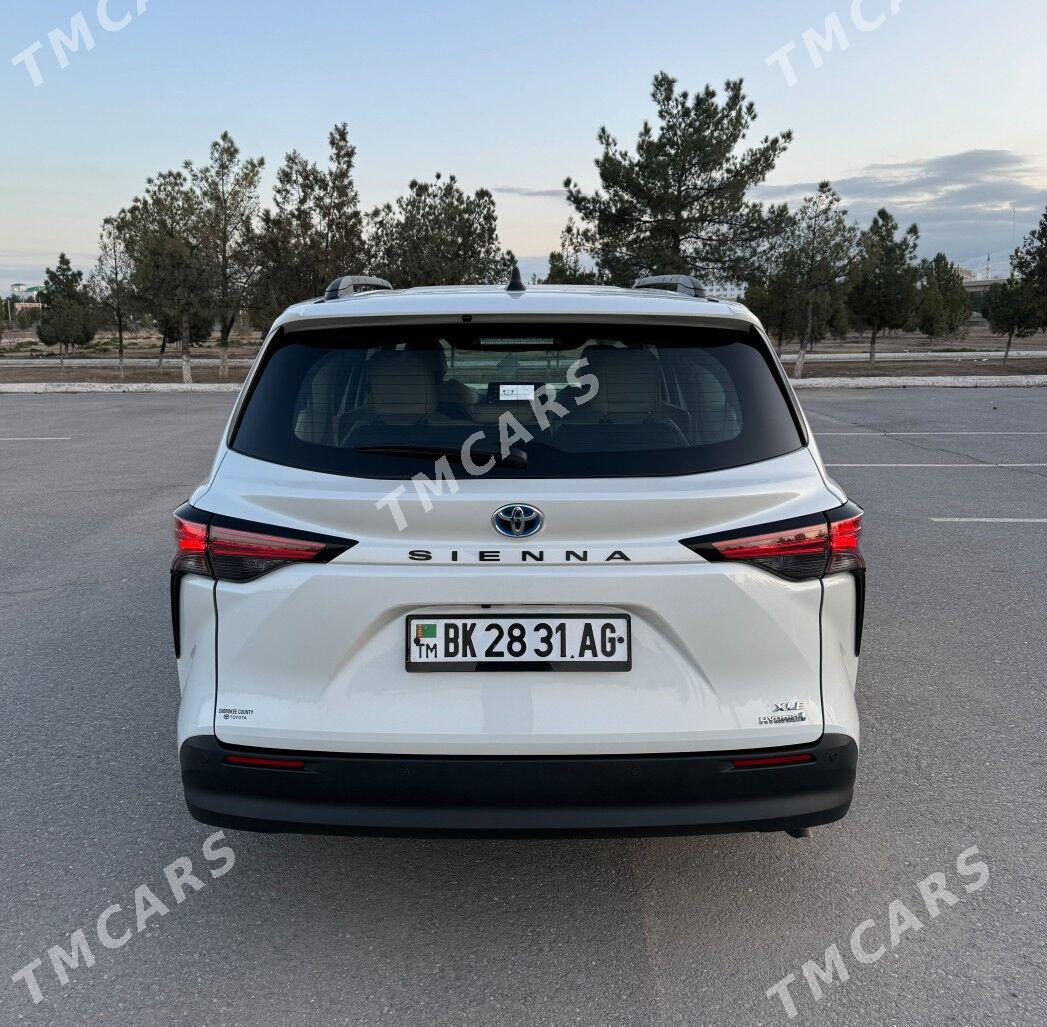 Toyota Sienna 2021 - 731 000 TMT - Aşgabat - img 4