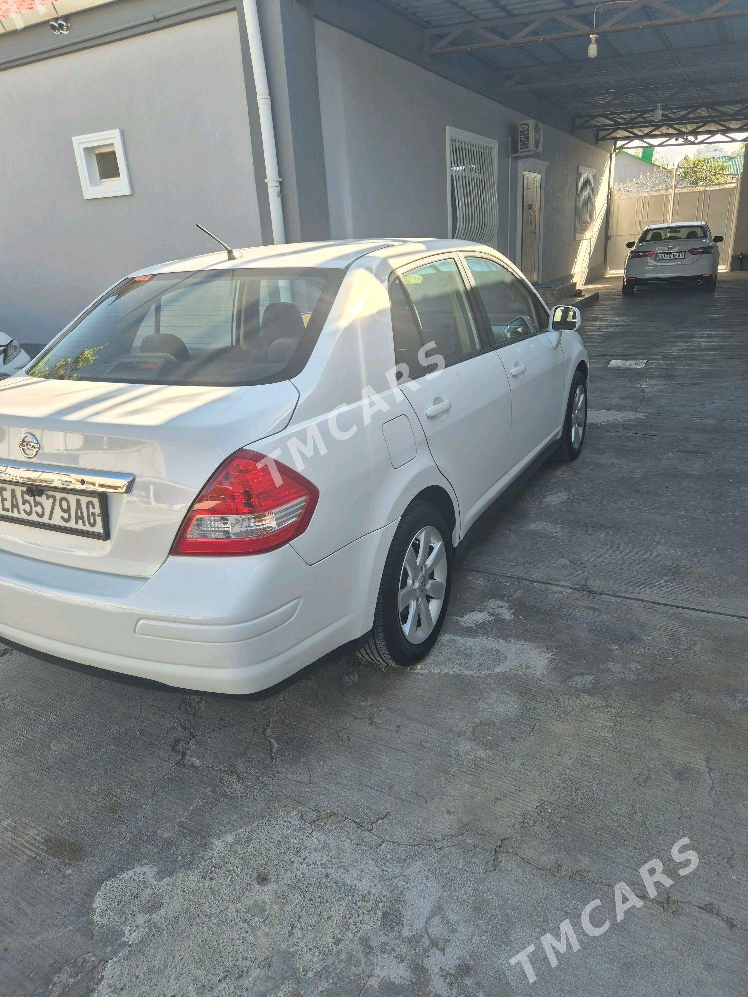 Nissan Versa 2010 - 129 000 TMT - Ашхабад - img 9