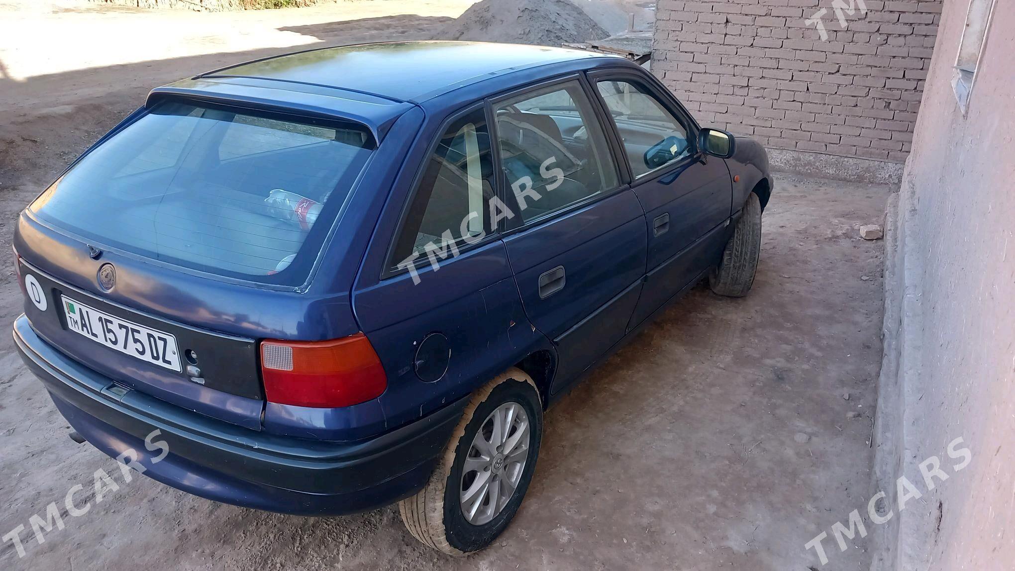 Opel Astra 1994 - 27 000 TMT - Гурбансолтан Едже - img 5