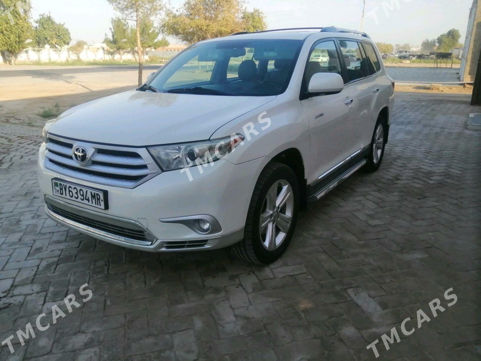 Toyota Highlander 2011 - 305 000 TMT - Байрамали - img 2