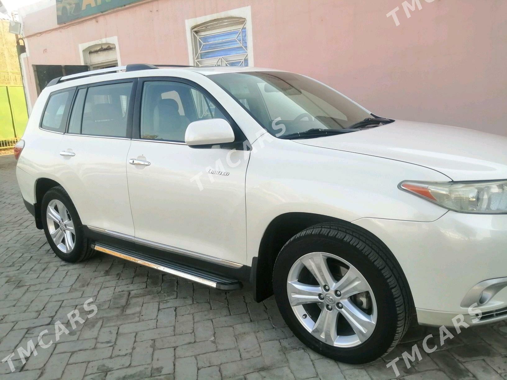 Toyota Highlander 2011 - 305 000 TMT - Baýramaly - img 3