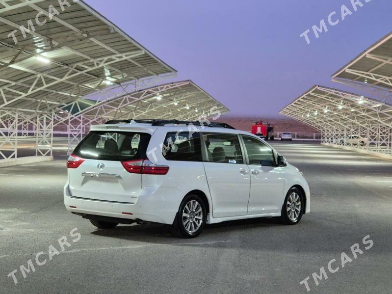 Toyota Sienna 2018 - 455 000 TMT - Aşgabat - img 6