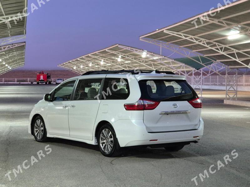 Toyota Sienna 2018 - 455 000 TMT - Aşgabat - img 8