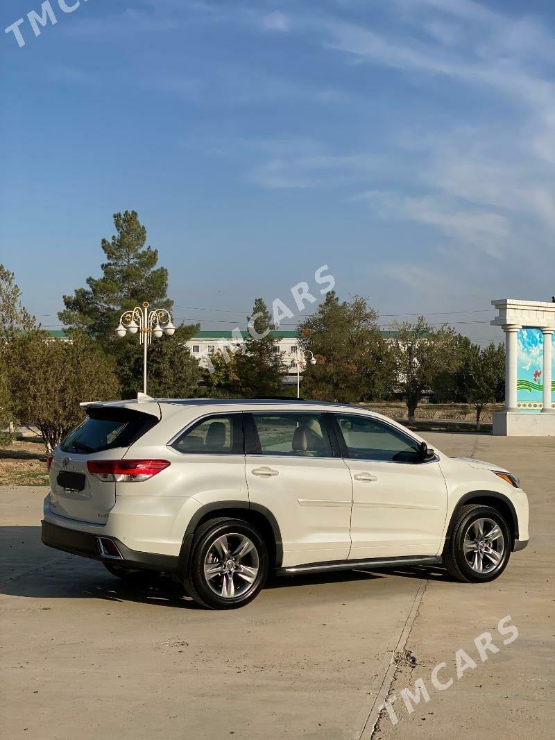 Toyota Highlander 2019 - 455 000 TMT - Ашхабад - img 2