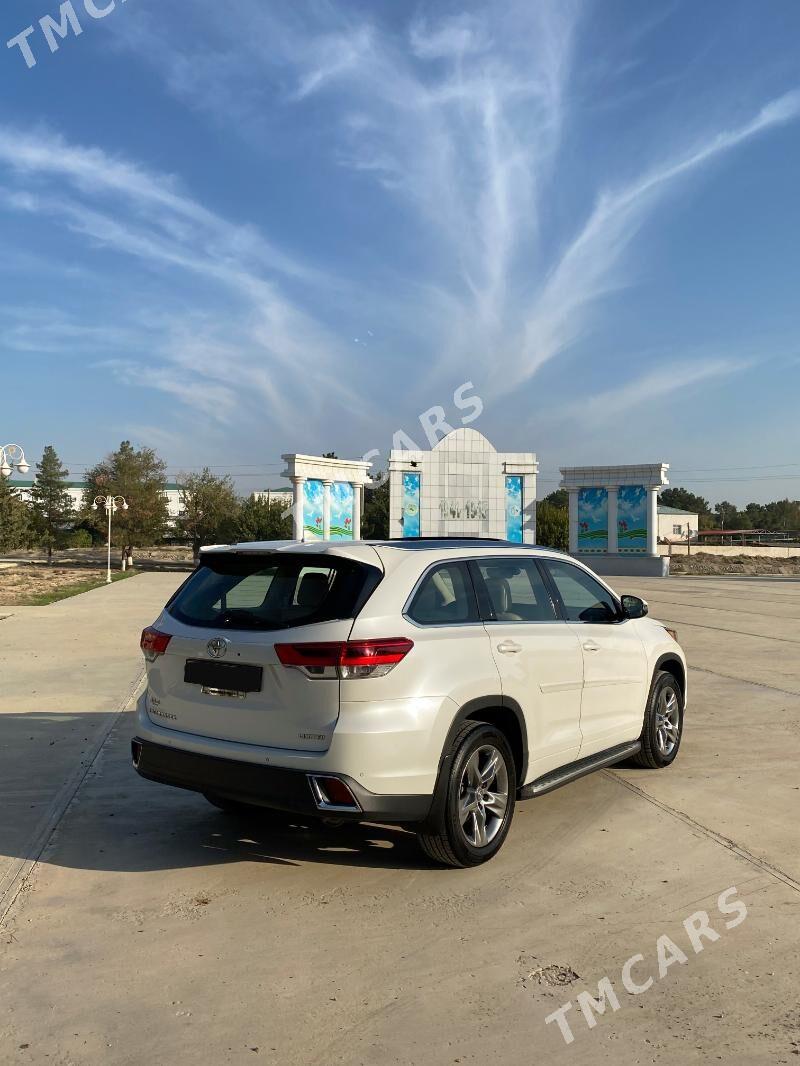 Toyota Highlander 2019 - 455 000 TMT - Ашхабад - img 5