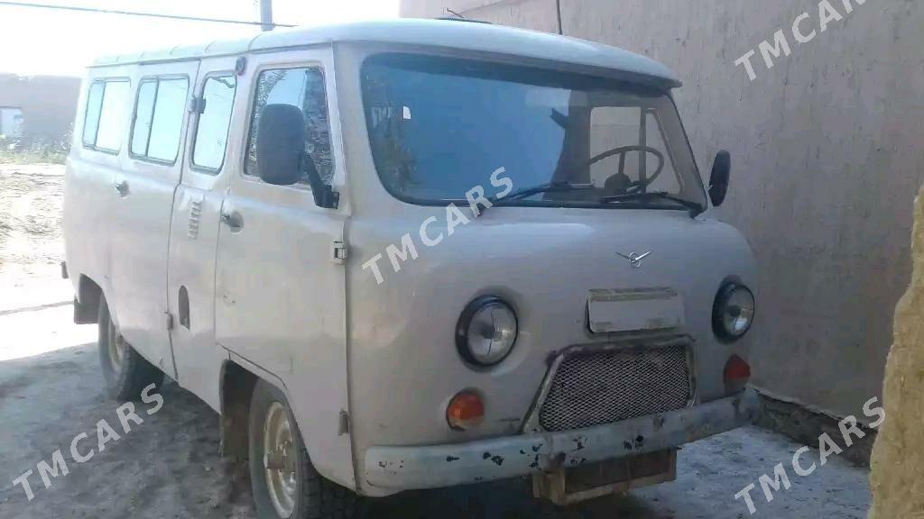 UAZ 452 2000 - 32 000 TMT - Türkmenbaşy etr. - img 2