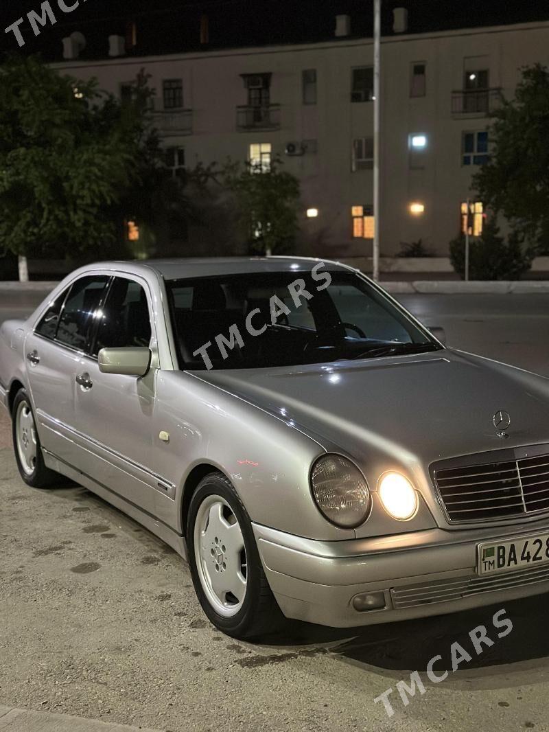 Mercedes-Benz E320 1999 - 115 000 TMT - Балканабат - img 7