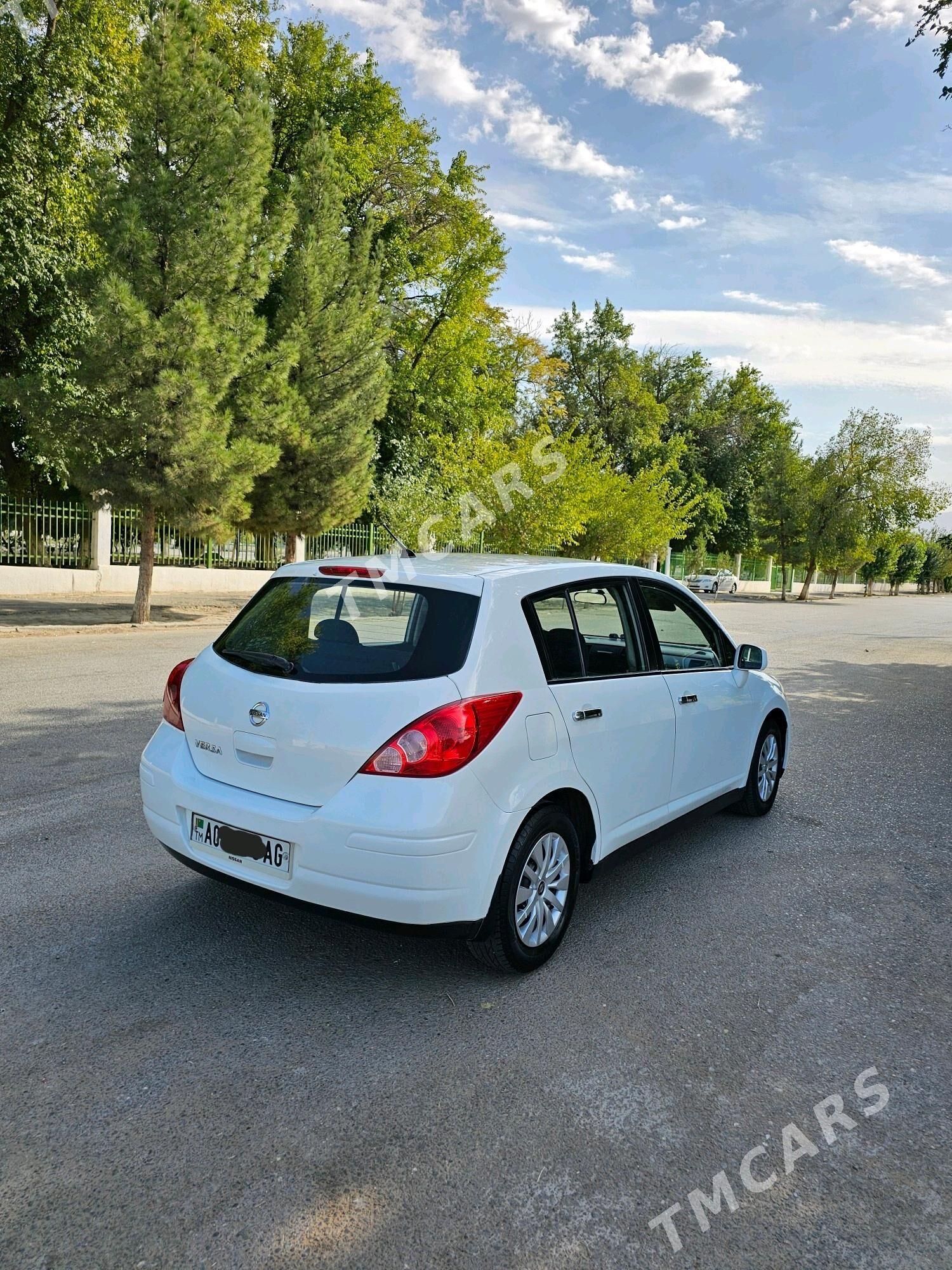 Nissan Versa 2010 - 104 000 TMT - Ашхабад - img 4