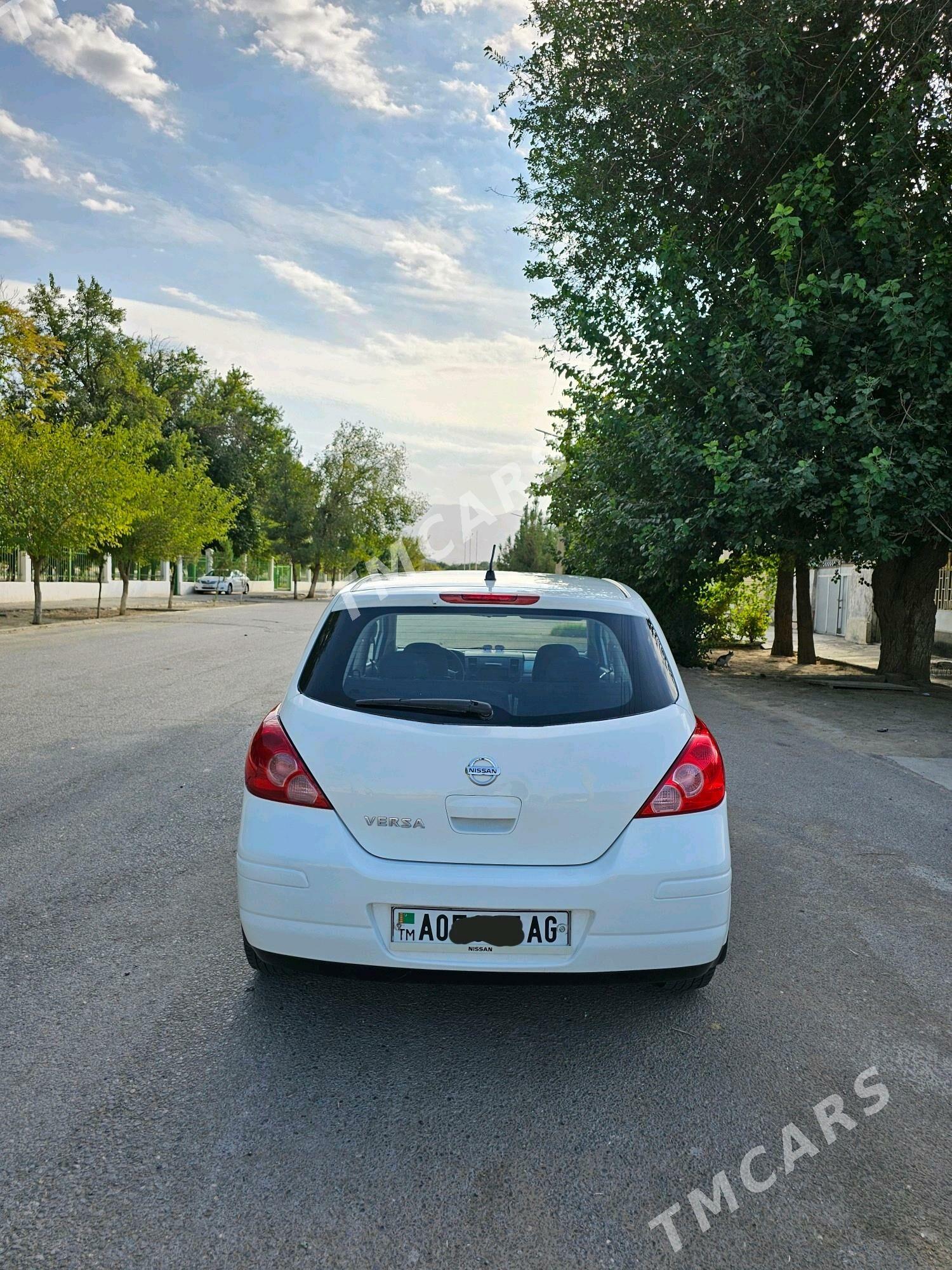 Nissan Versa 2010 - 104 000 TMT - Ашхабад - img 5