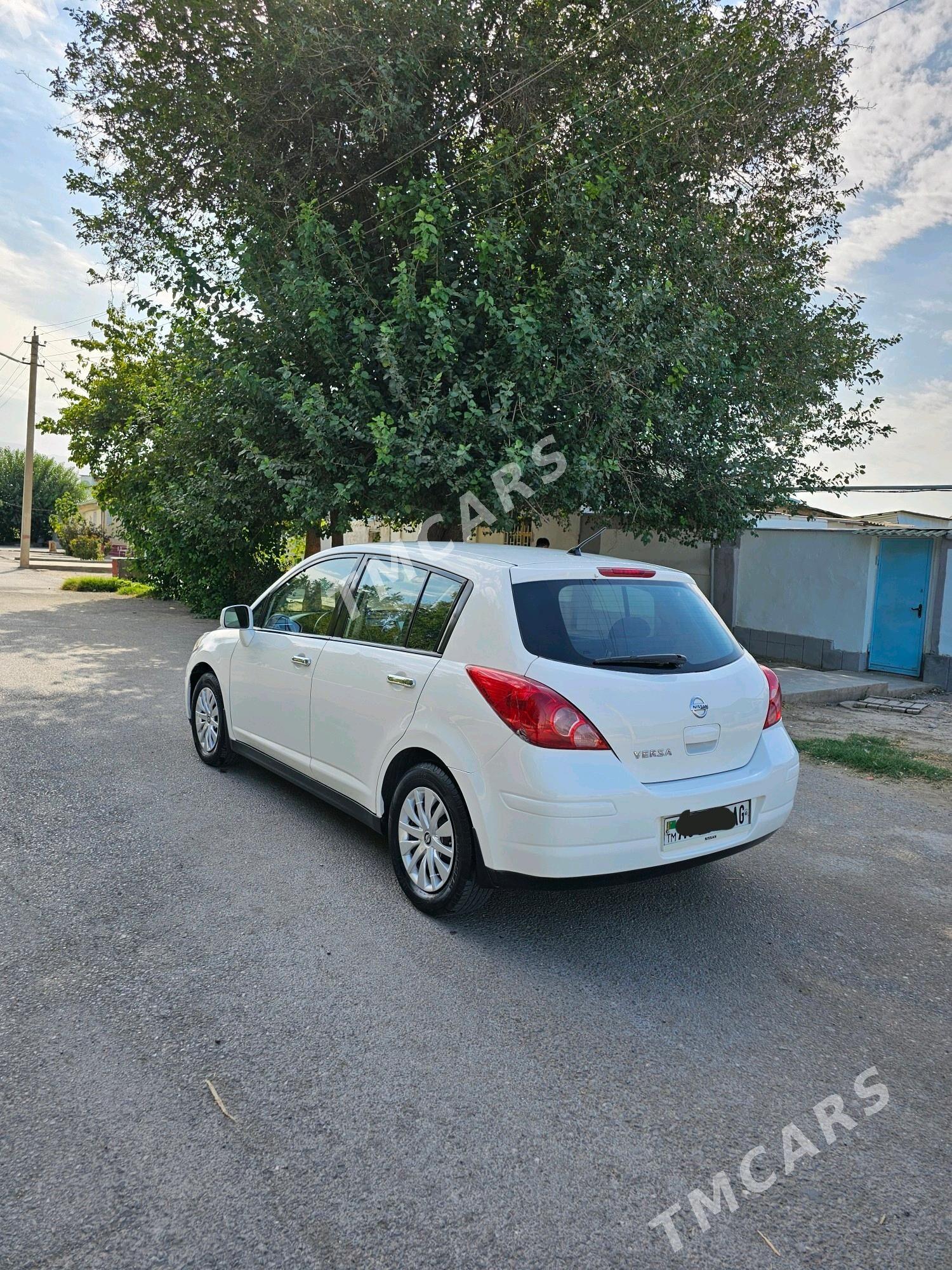 Nissan Versa 2010 - 104 000 TMT - Ашхабад - img 6