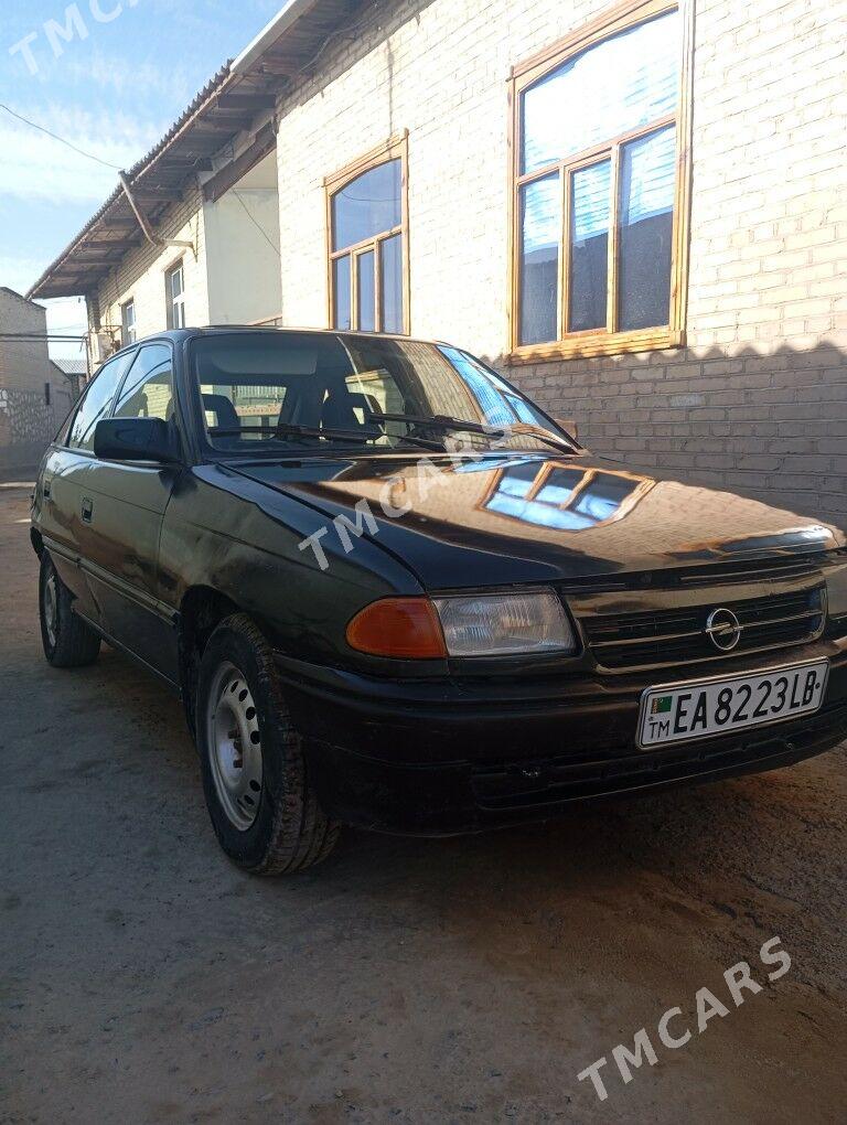 Opel Astra 1993 - 25 000 TMT - Kerki - img 3