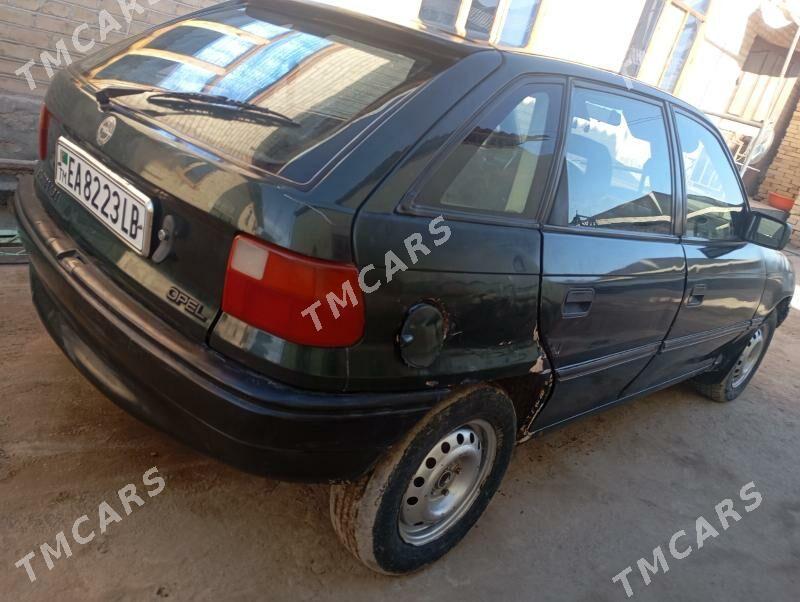 Opel Astra 1993 - 25 000 TMT - Kerki - img 2