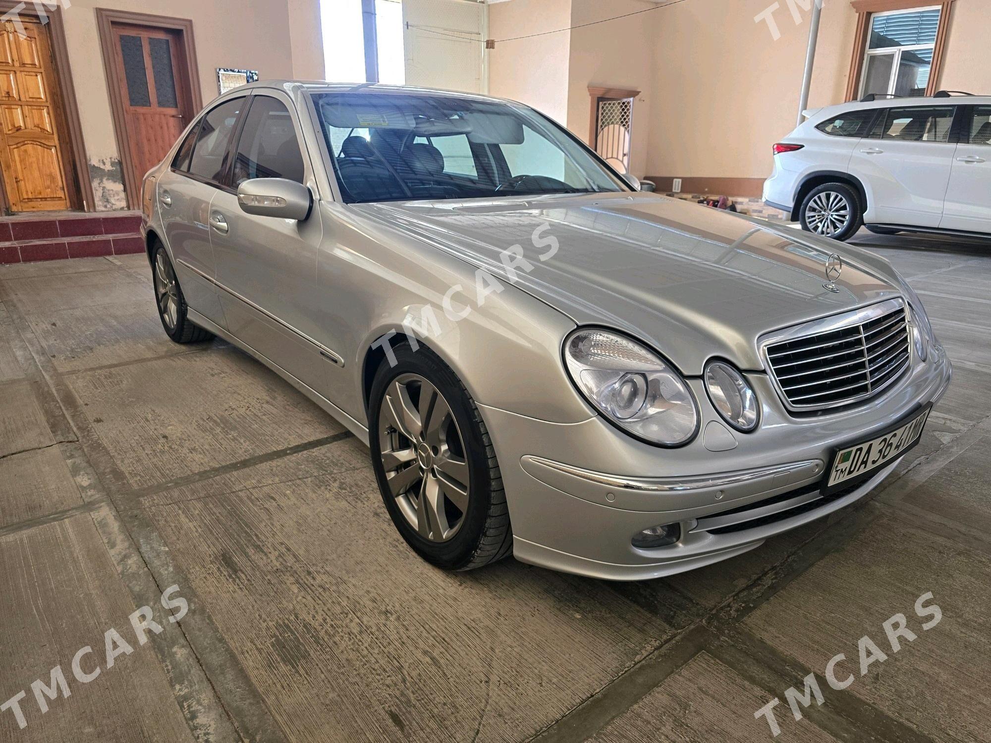 Mercedes-Benz E350 2005 - 130 000 TMT - Мары - img 3