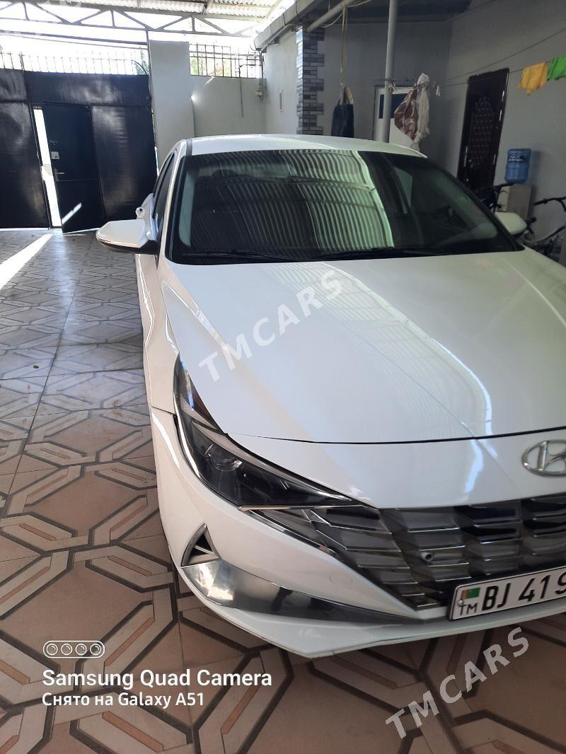 Hyundai Elantra 2021 - 240 000 TMT - Aşgabat - img 3