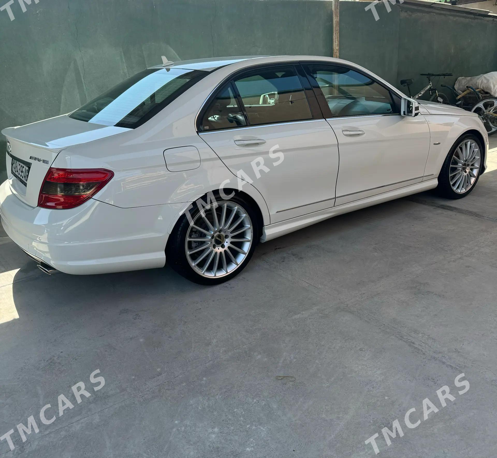 Mercedes-Benz C350 2011 - 200 000 TMT - Aşgabat - img 3