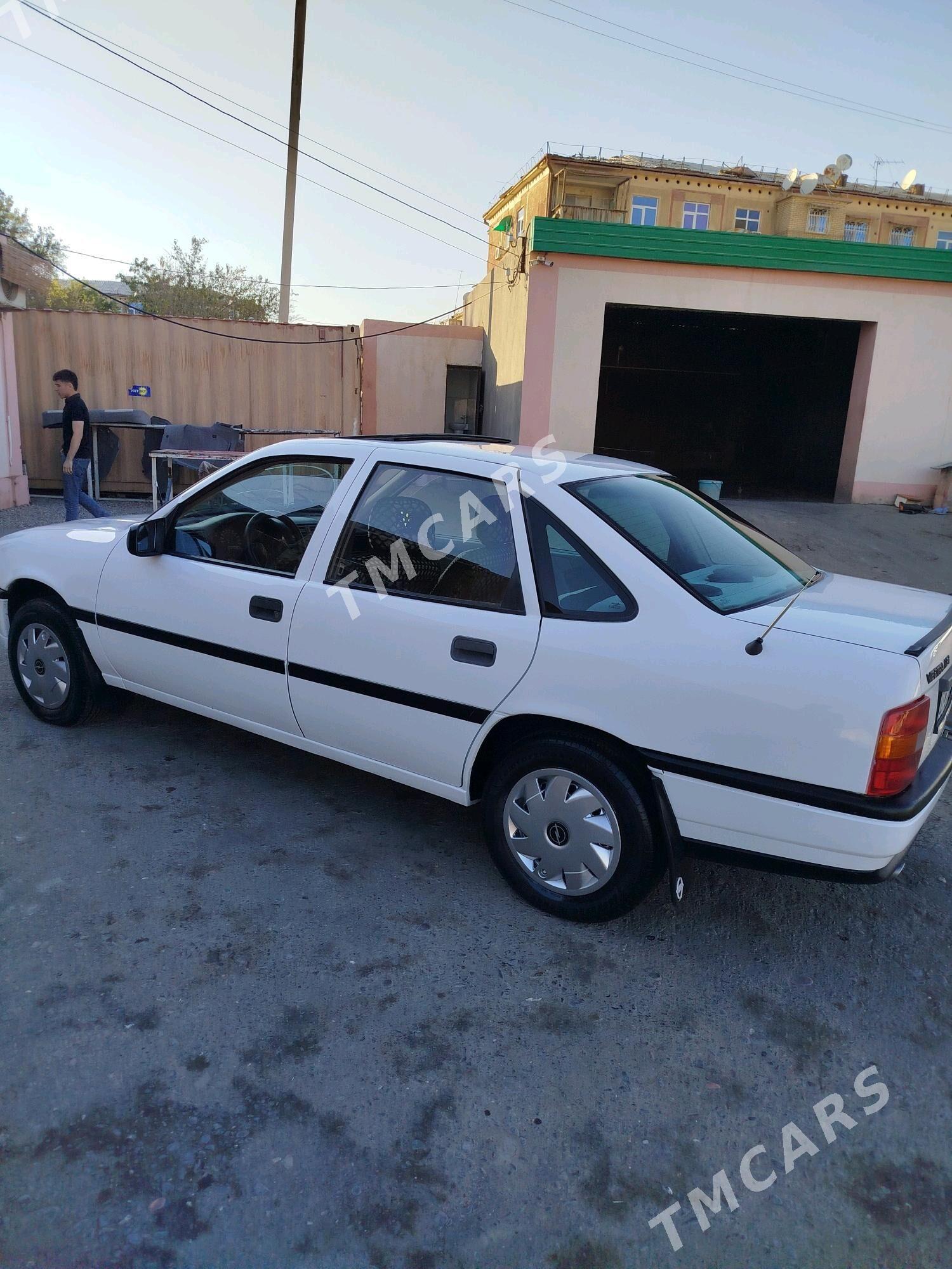 Opel Vectra 1992 - 30 000 TMT - Мары - img 4