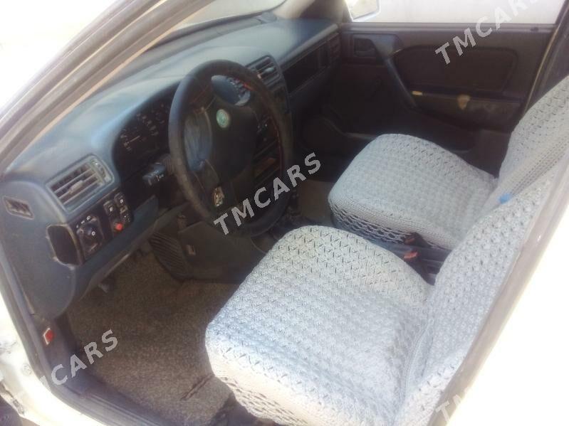 Opel Vectra 1992 - 24 000 TMT - Шабатский этрап - img 3