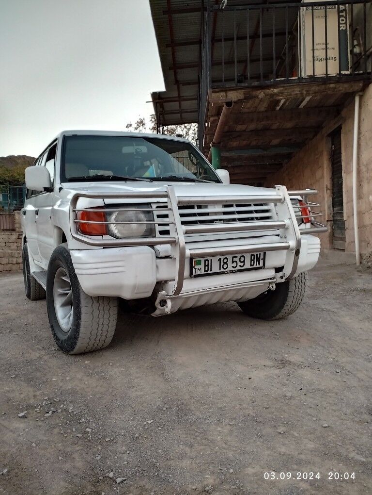 Mitsubishi Montero 1998 - 70 000 TMT - Туркменбаши - img 10