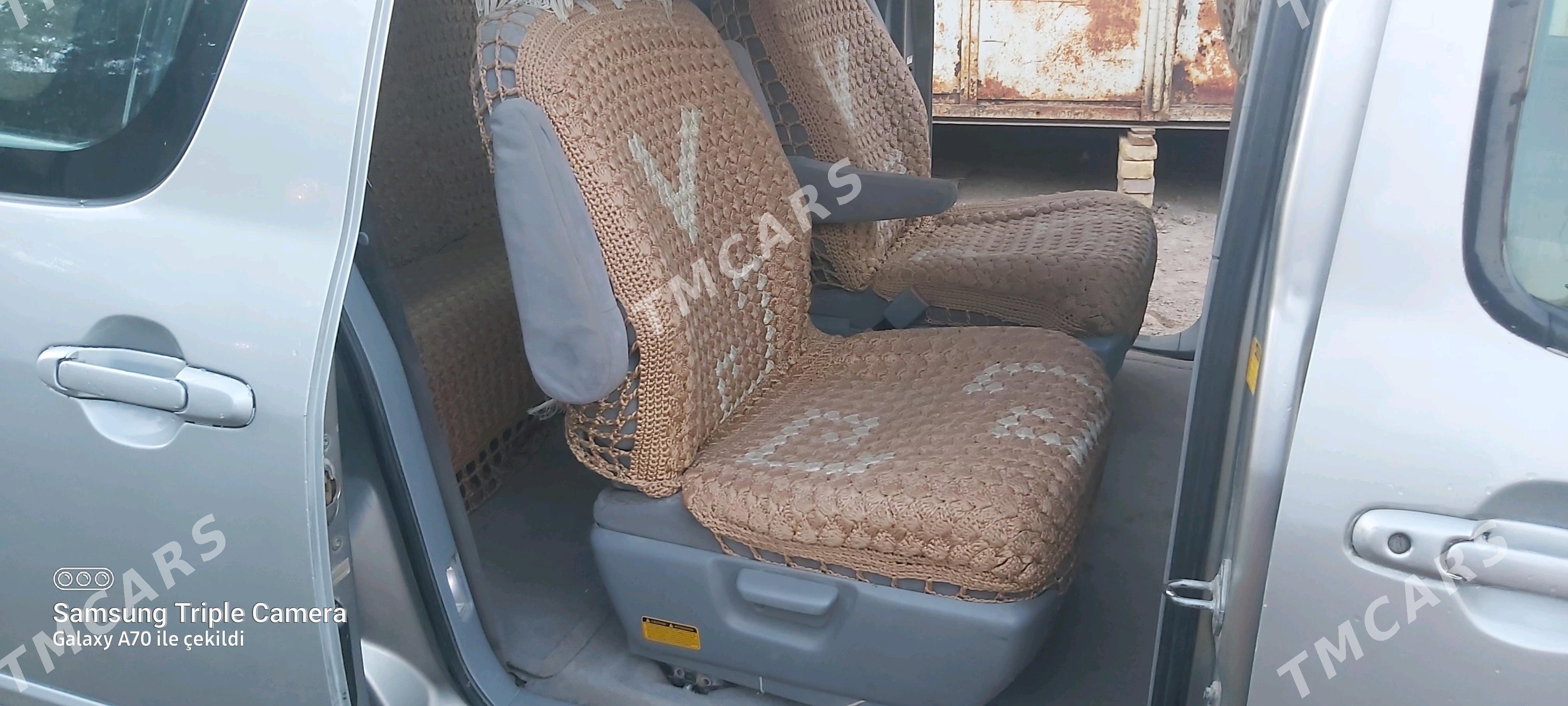 Toyota Sienna 2002 - 140 000 TMT - Гурбансолтан Едже - img 7