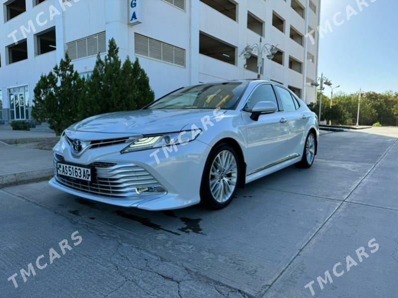 Toyota Camry 2019 - 430 000 TMT - Ашхабад - img 2