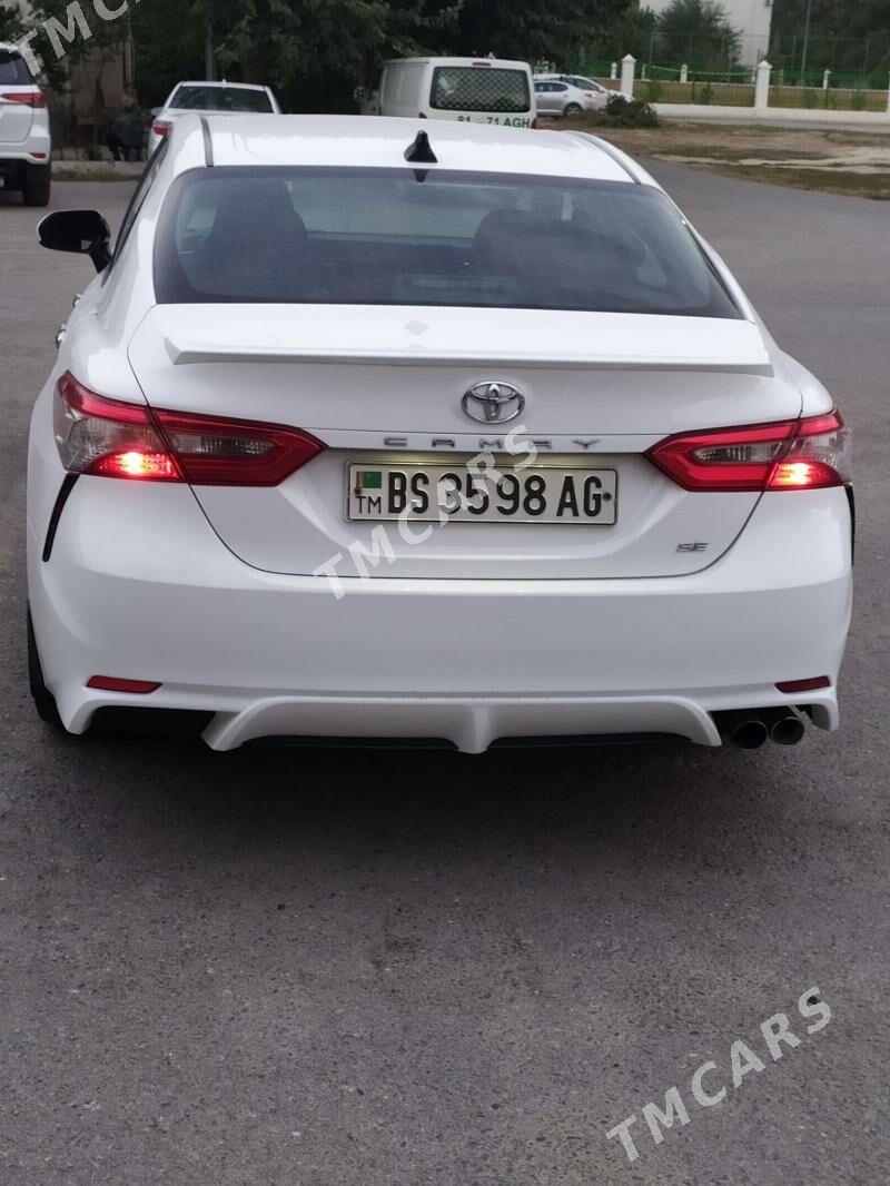 Toyota Camry 2018 - 240 000 TMT - 5 мкр - img 2