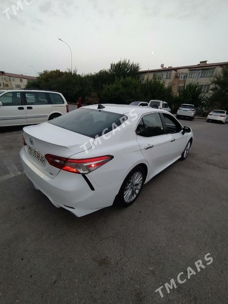 Toyota Camry 2018 - 240 000 TMT - 5 мкр - img 8