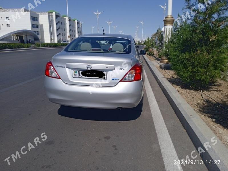 Nissan Versa 2012 - 90 000 TMT - Gagarin köç, köne Howa menzili - img 2