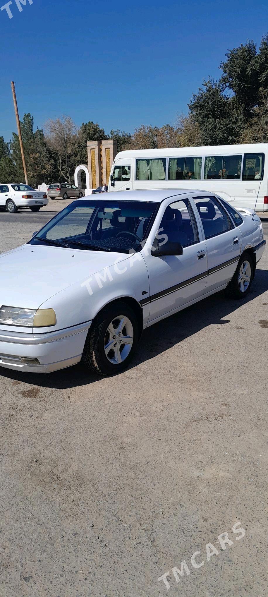 Opel Vectra 1992 - 32 000 TMT - Мургап - img 3