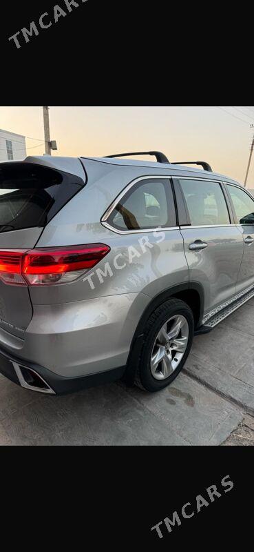 Toyota Highlander 2018 - 390 000 TMT - Мары - img 2