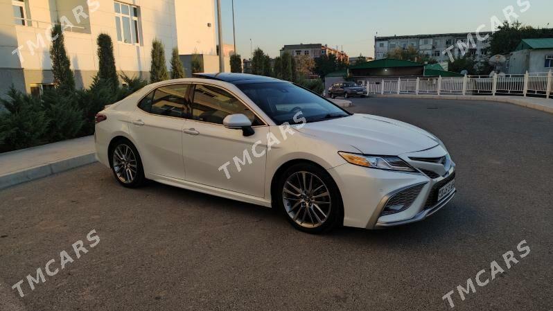 Toyota Camry 2018 - 380 000 TMT - Мары - img 2