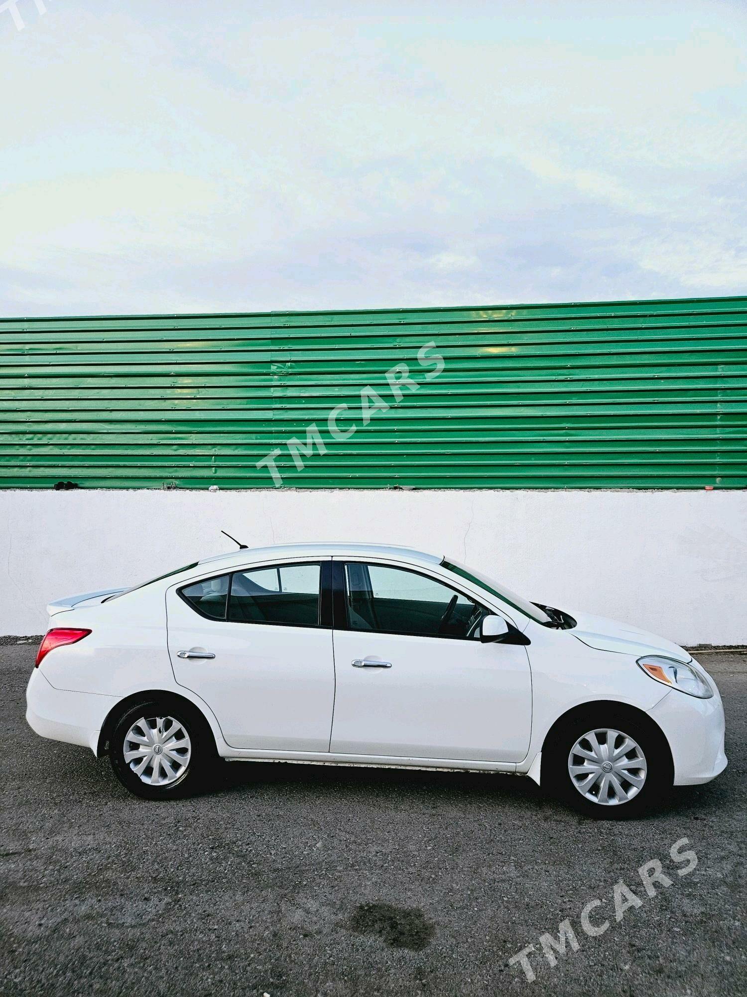 Nissan Versa 2012 - 79 000 TMT - Ашхабад - img 3