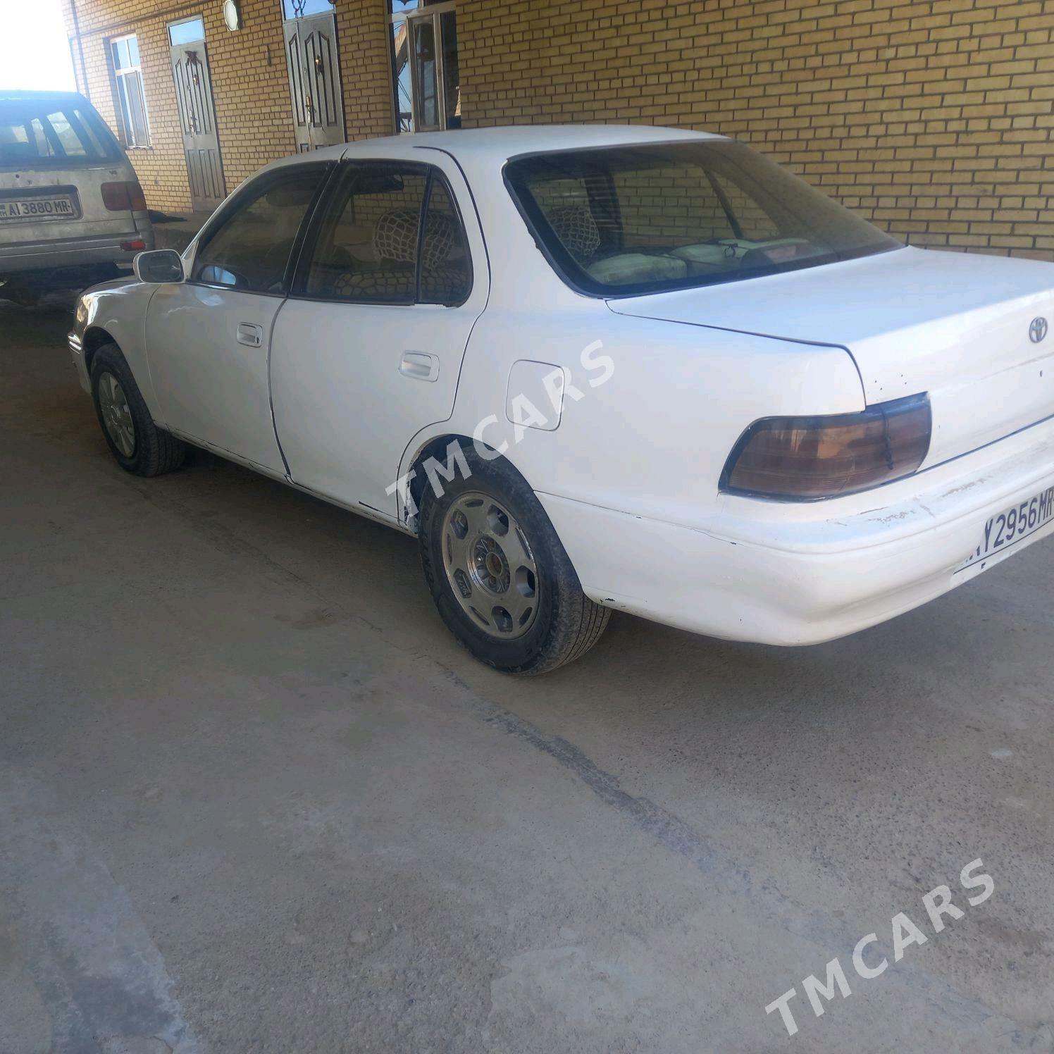 Toyota Camry 1993 - 30 000 TMT - Murgap - img 3