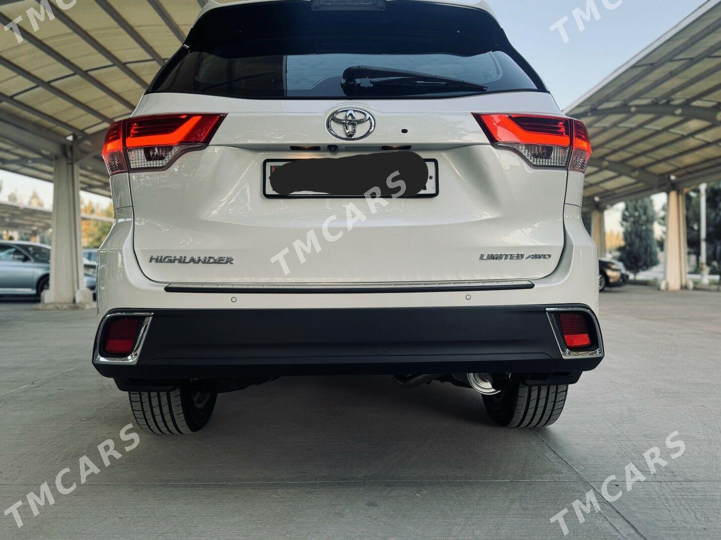 Toyota Highlander 2018 - 530 000 TMT - Aşgabat - img 7