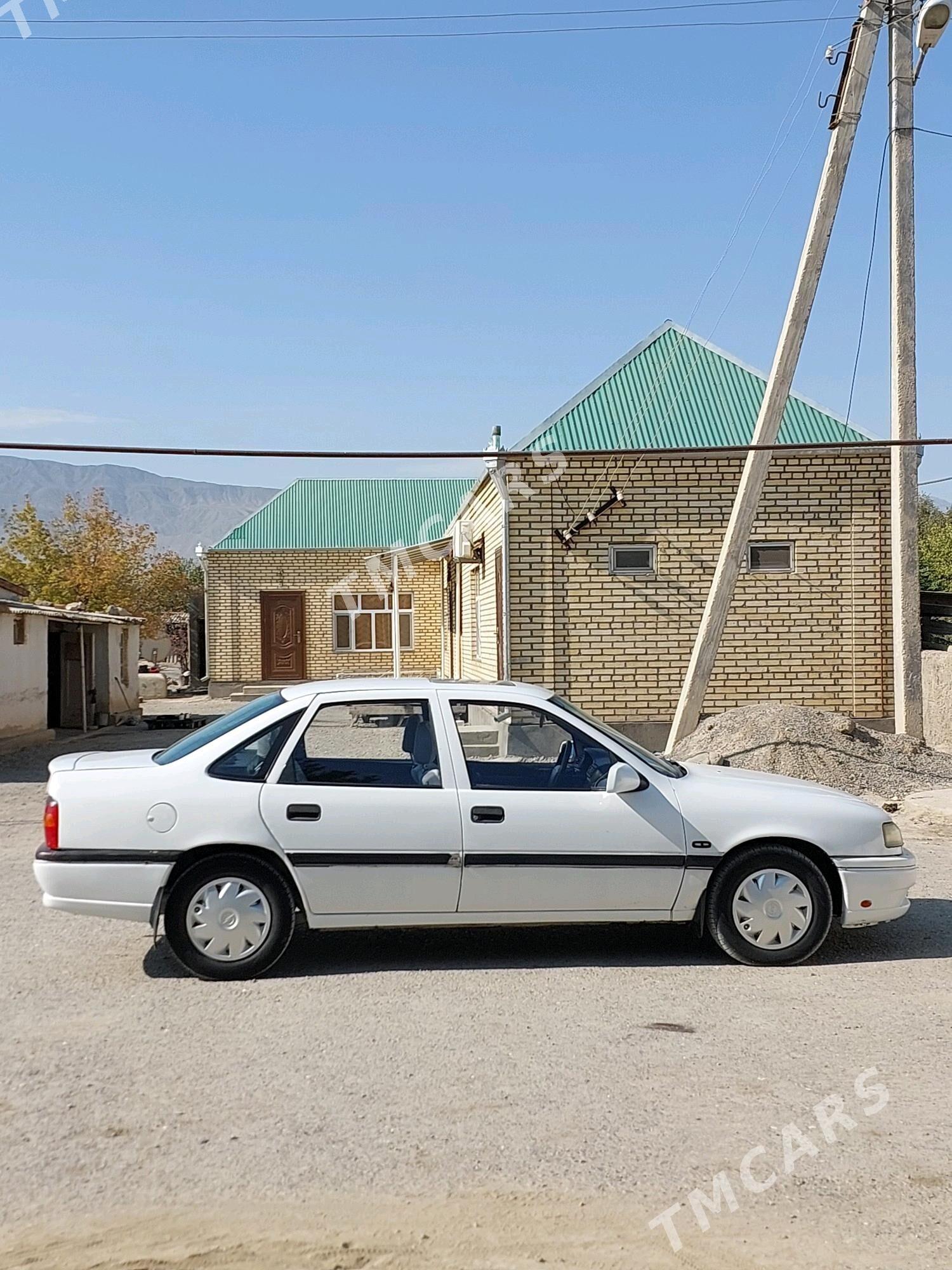 Opel Vectra 1993 - 29 000 TMT - Bäherden - img 4