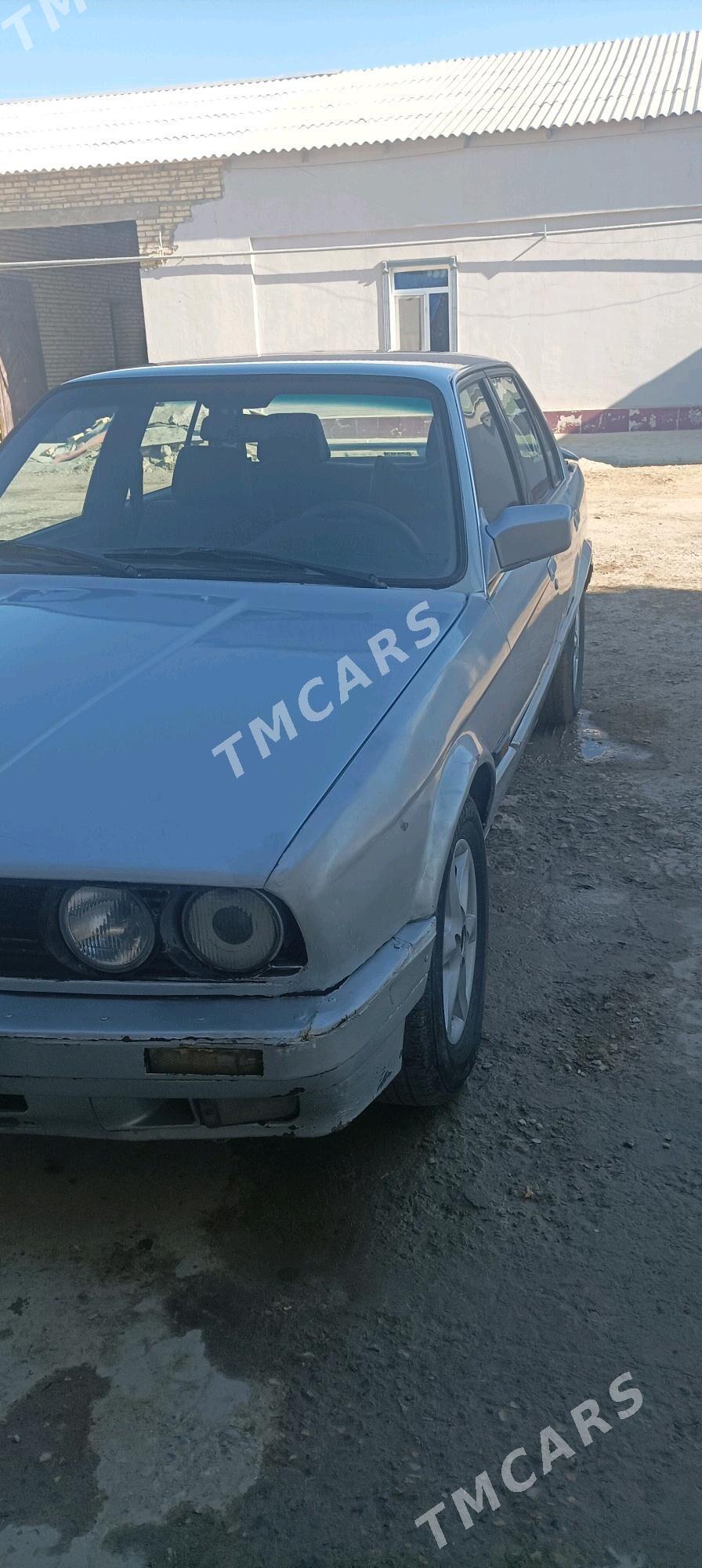 BMW 320 1990 - 15 000 TMT - Дянев - img 5