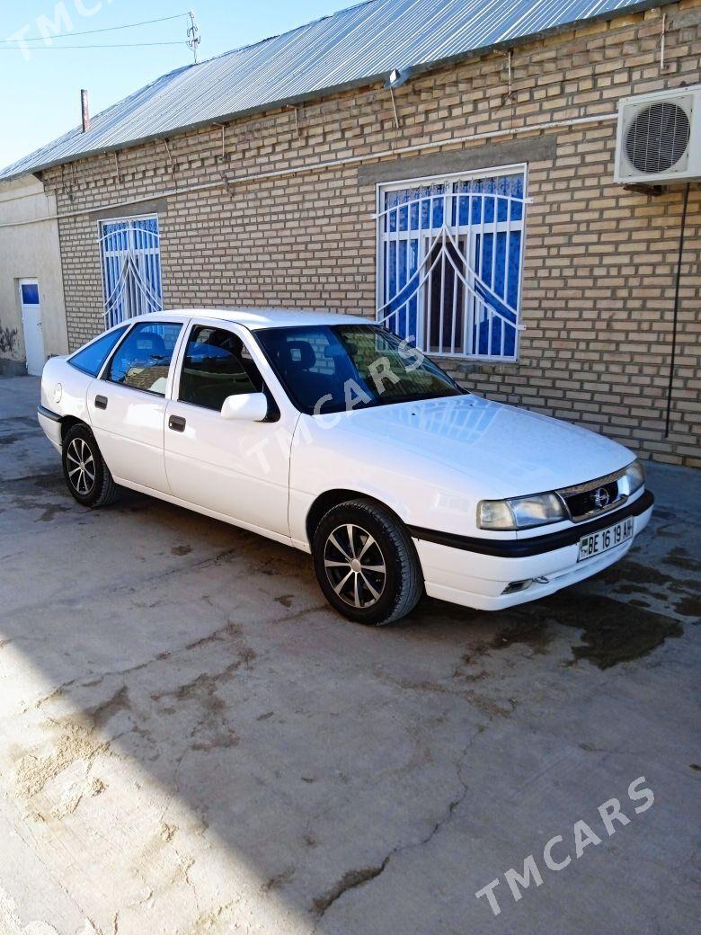 Opel Vectra 1991 - 35 000 TMT - Bäherden - img 4