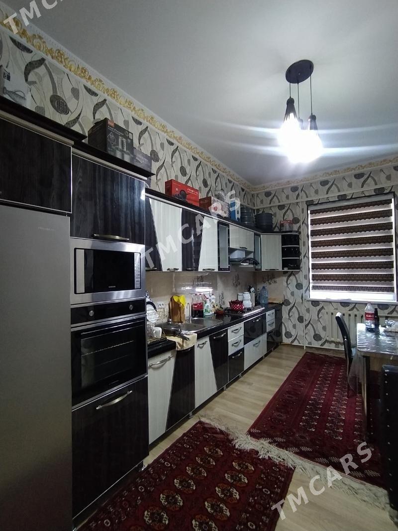 Элитка 2эт 3ком 171м². Ремонт - Дашогуз - img 9