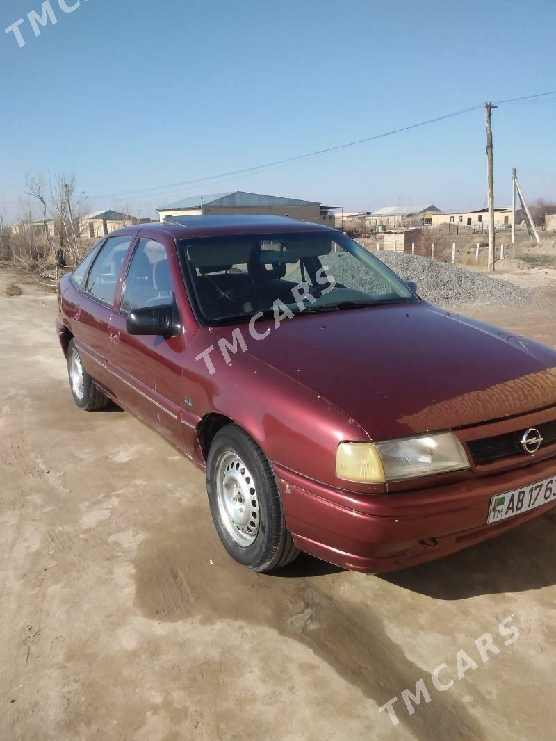 Opel Vectra 1993 - 24 000 TMT - Фарап - img 4