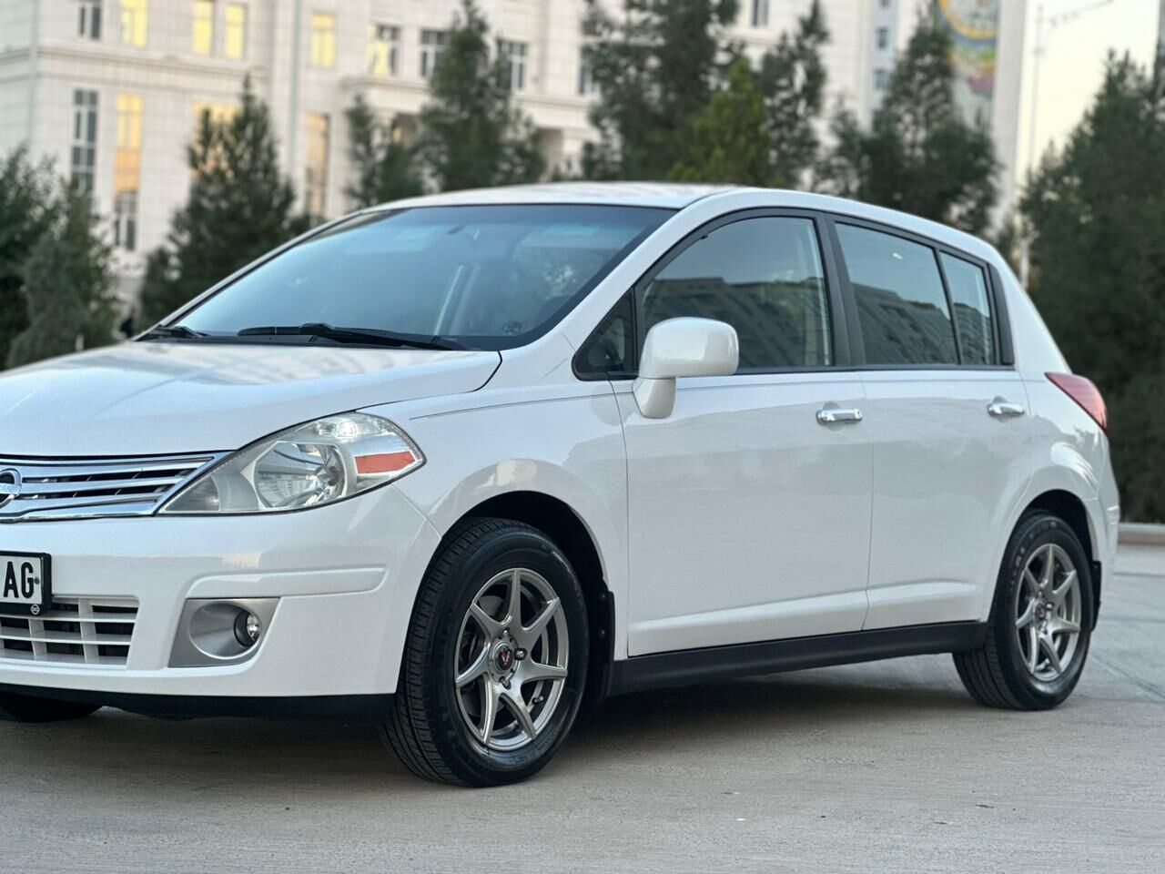 Nissan Versa 2010 - 117 000 TMT - Ашхабад - img 3