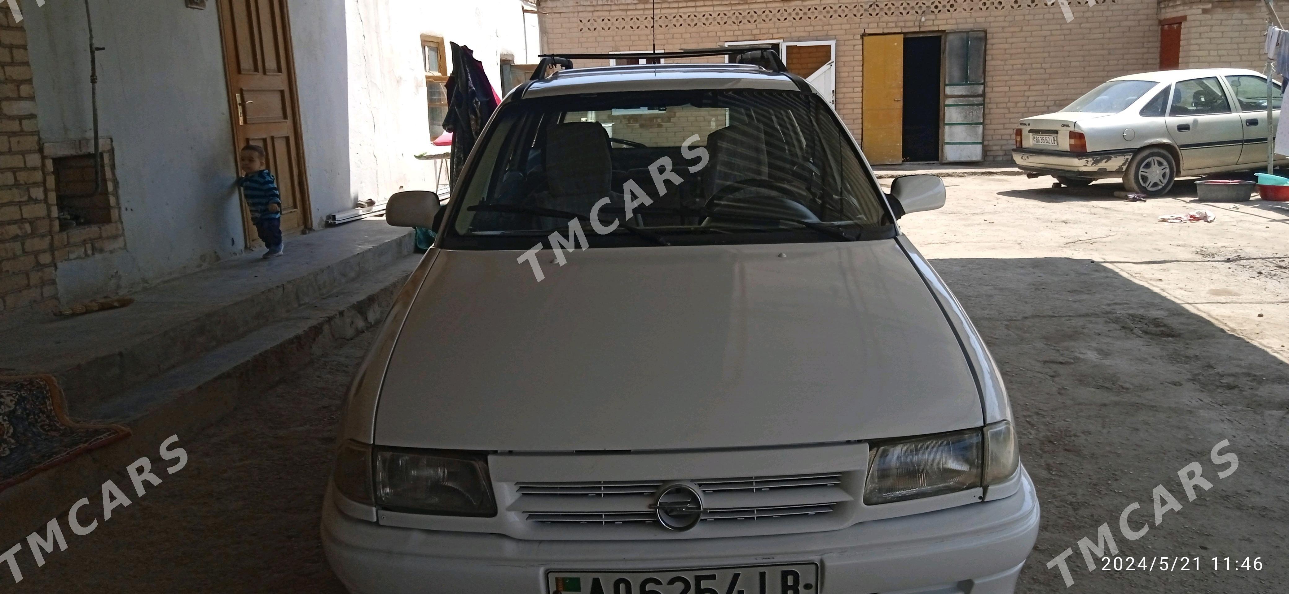 Opel Astra 1994 - 25 000 TMT - Çärjew - img 4